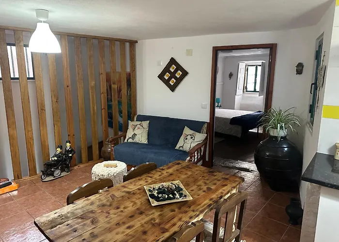 Casa Quelhas 펜션 Coentral